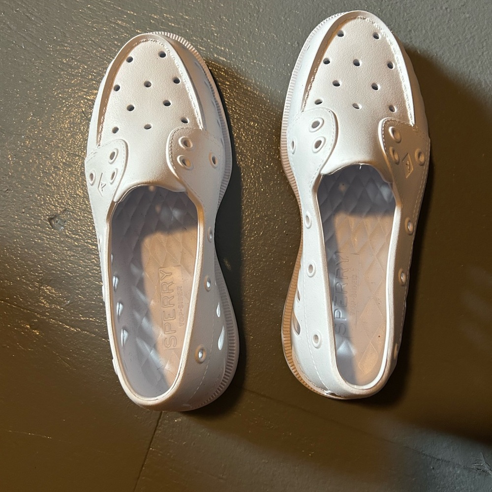 Sperry White Sneakers Casual Comfort